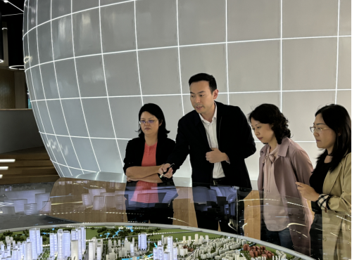 市委編辦副主任向暉同志帶隊赴光明調研（信息稿）521.png