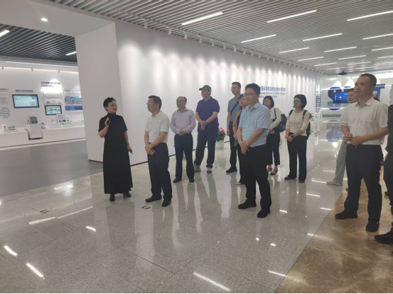 （信息稿）華金輝同志帶隊到中科院深圳先進院調研科技成果轉化工作214.png